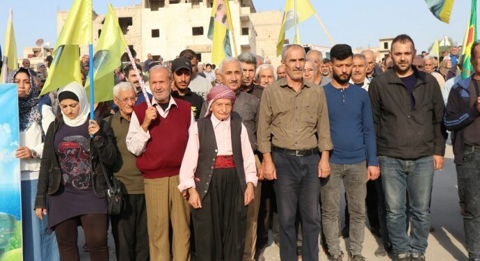 Rojava kentlerinde Kobanê Günü kutlandı