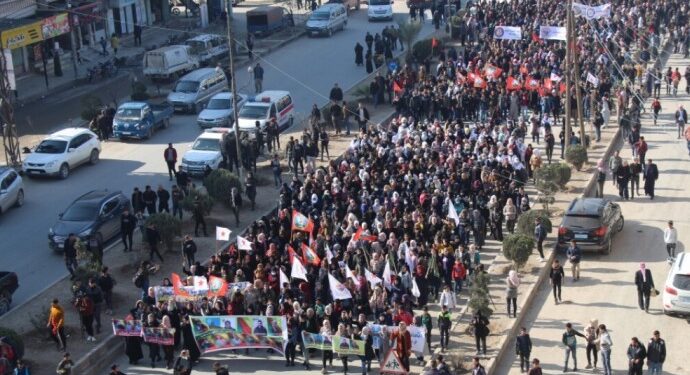 Mînbîc’de saldırılar protesto edildi: Topraklarımızı savunacağız