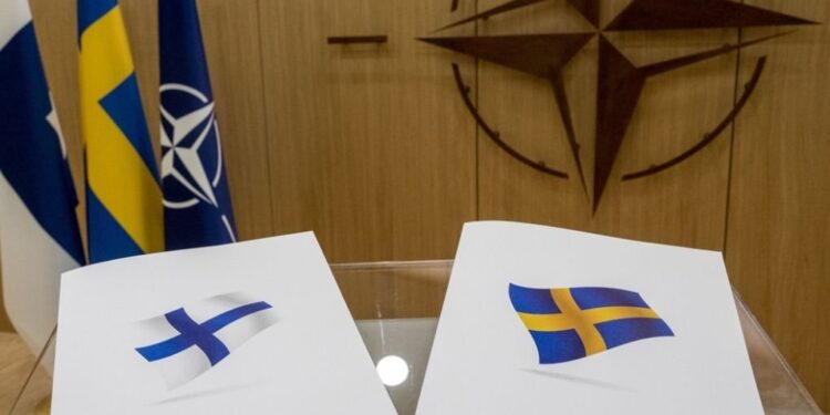 Finlandiya ve İsveç’in NATO üyeliği 2023’e ertelendi