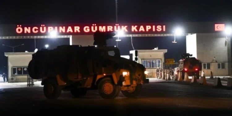 Öncüpınar Sınır Kapısı’na  4 roket atıldı