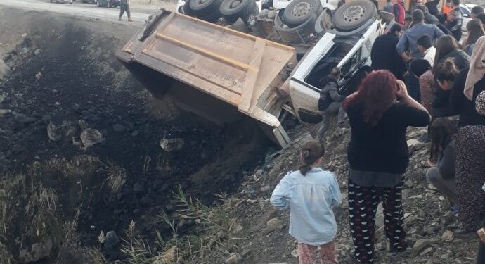 Şirnex’te kamyon altında kalan çocuk yaşamını yitirdi