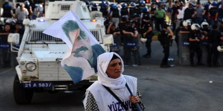 ‘Üçüncü Yol’ ittifakı tecridi kırar