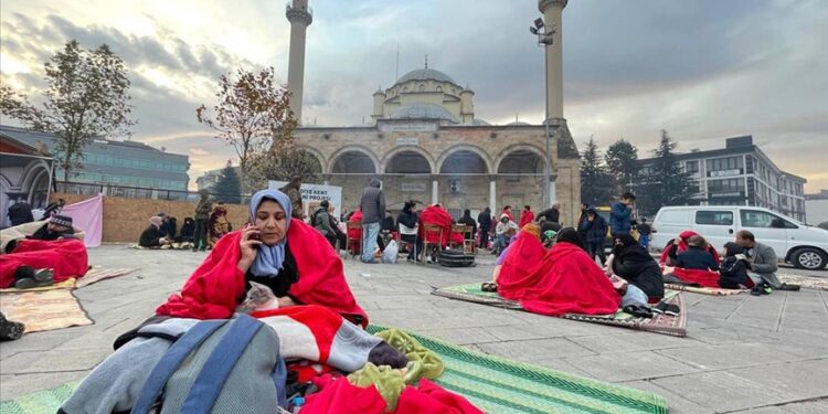 Düzce’de deprem: Yaralı sayısı 94’e çıktı