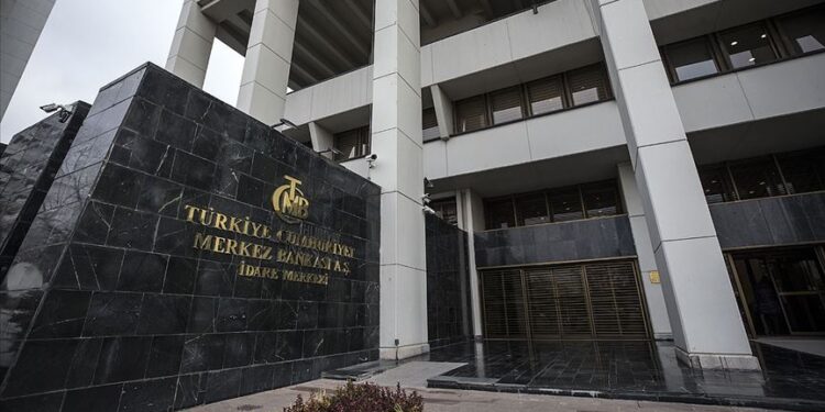 Merkez Bankası’nın yıl sonu enflasyon tahmini yükseldi