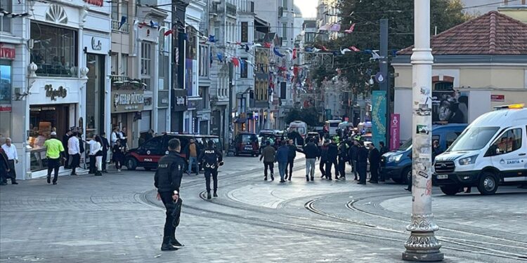 İstiklal patlamasında gözaltına alınan 17 kişi tutuklandı