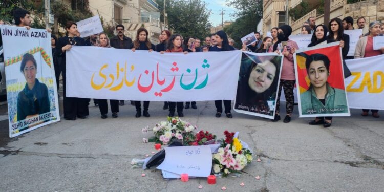 Akarsel katledildiği yerde anıldı