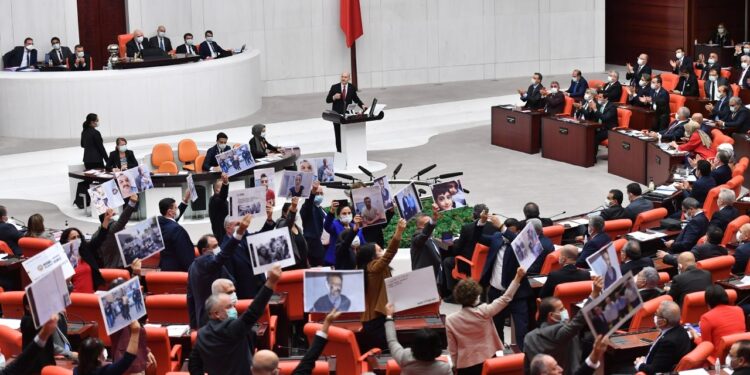 Bütçe görüşmeleri: Soylu 27 dakikada 12 kez PKK dedi
