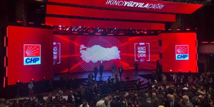 Kılıçdaroğlu seçime doğru yeni ekibini tanıttı