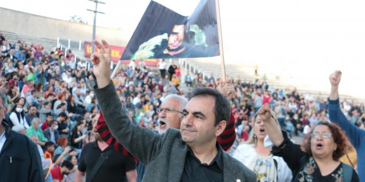 EMEP Genel Başkanı Akdeniz: İzlenecek yol Bekaert işçilerinin yoludur