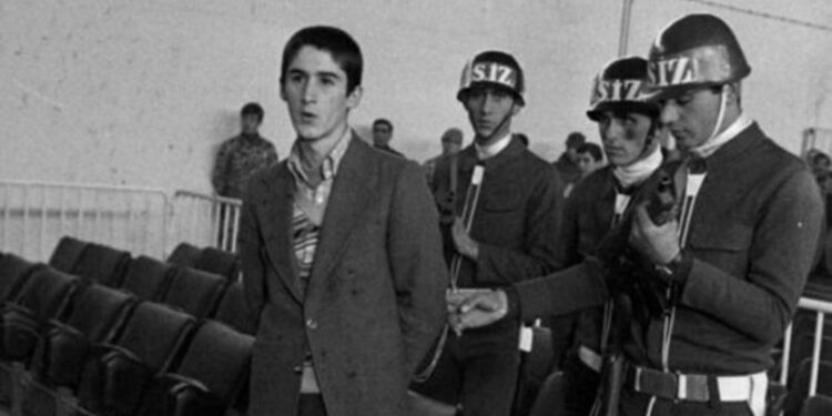 Erdal Eren anılıyor: 42 yıldır 17 yaşında