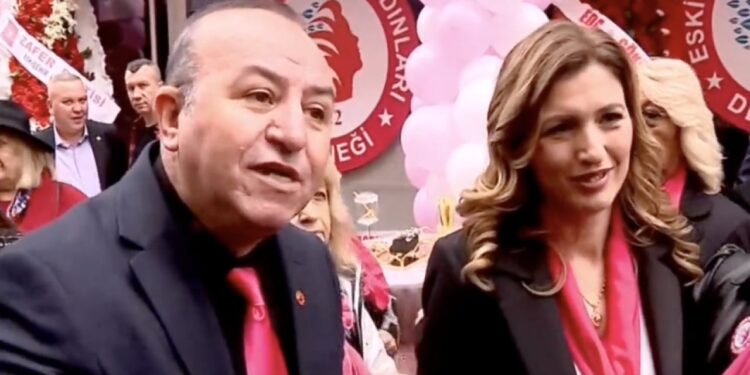 Kadın derneğinin erkek başkanı: Feministçe davranışlarla bir yere gelemeyiz