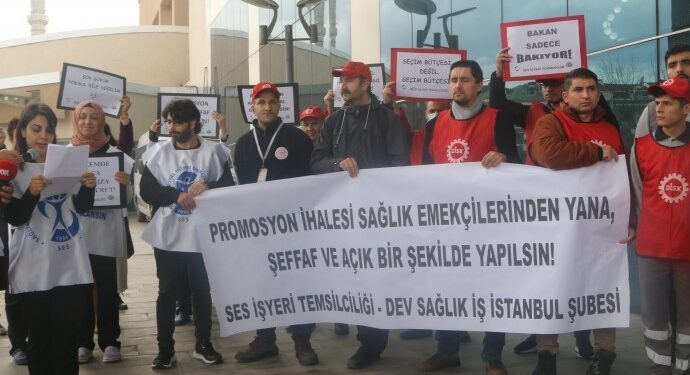 Sağlık emekçilerinden promosyon eylemi