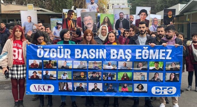 Meslektaşlarından tutuklu gazeteciler için açıklama: Basın özgürlüğüne saldırı suçu işleniyor