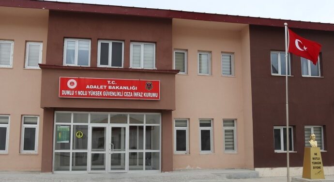 Dumlu’da tutuklulara iletişim cezaları verildi