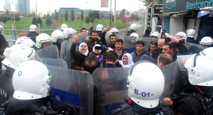 Yasağı tanımayan tutuklu aileleri gözaltına alındı