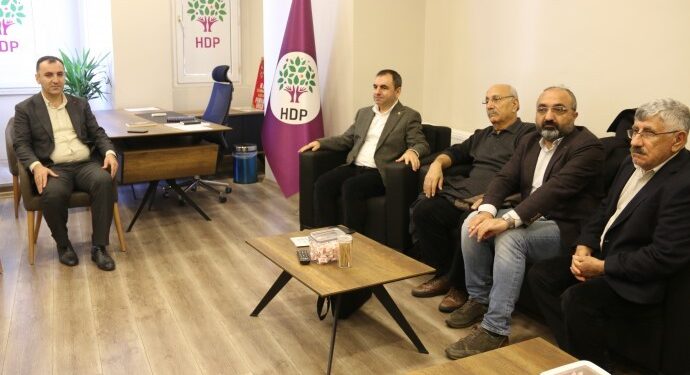 Encu’yu ziyaret eden Akdeniz: Karanlığı hep birlikte aşacağız