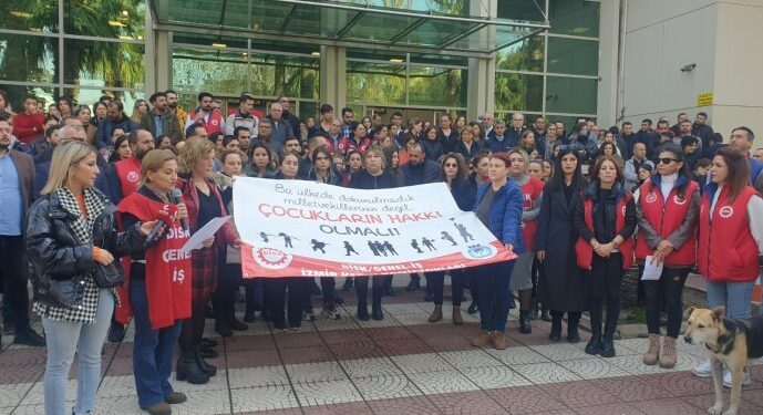 Kadınlardan eylem: İstismara göz yumanlara karşı sesimiz daha gür çıkmalı