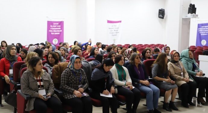 ‘Kadınların özne olmadığı hiçbir siyaset meşru değildir’