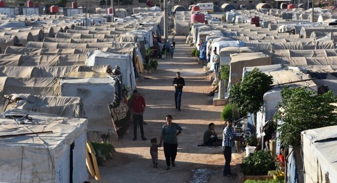 Ambargo sürüyor: Herkes ölüm ve katliamlara karşı çıkmalı