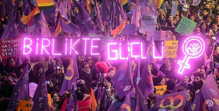 Kadınlar Birlikte Güçlü: Bu savaşa susmak zorunda değiliz