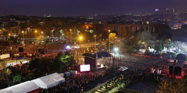 Saraçhane’de kaç kişi vardı: İBB ve emniyetten farklı açıklama