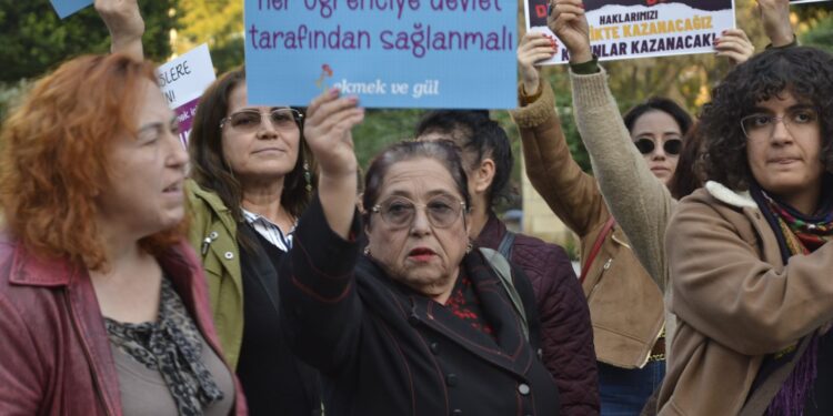 Savaşa değil, çocuklara bütçe: Her çocuğa bir öğün ücretsiz yemek