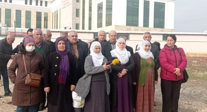 ATK önünde Adalet Nöbeti: Direnişimizi çocuklarımıza borçluyuz