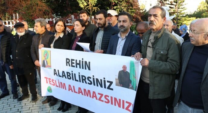 DBP’ye yönelik operasyon ve tutuklamalar protesto edildi