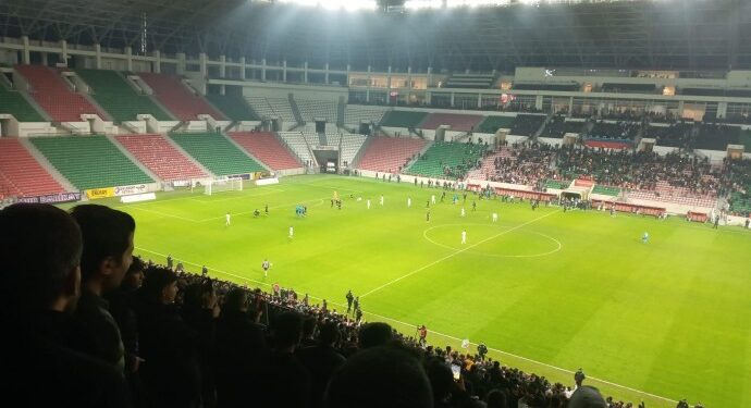 Amedspor ligin ilk yarını lider olarak bitirdi