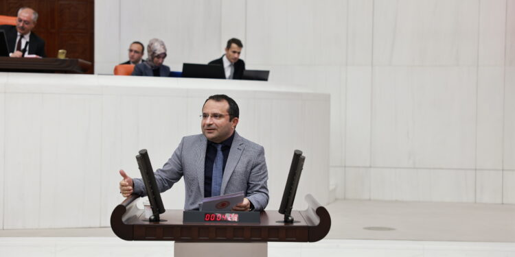 Temel: Manşetler tek elden ama toplum yalanlarınıza inanmıyor