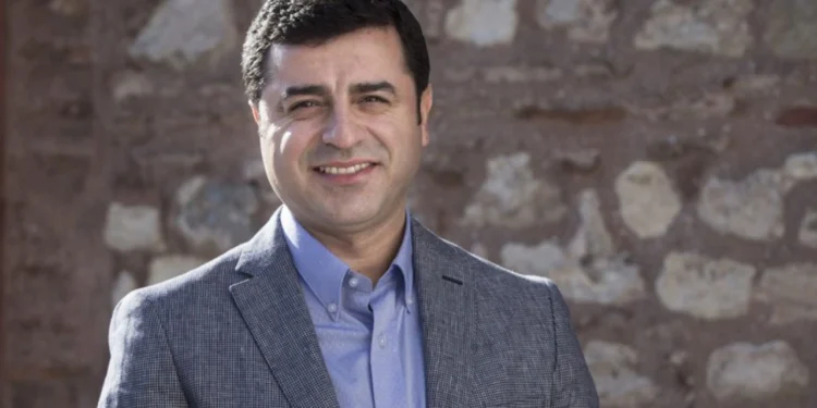 Demirtaş’tan İmamoğlu açıklaması: Bu kaçıncı ‘yargı’ darbesi