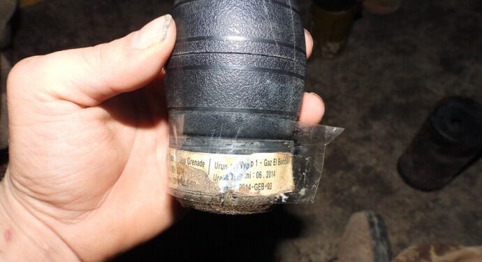 Zap’ta kullanılan yasaklı gaz bombası görüntülendi