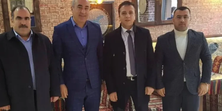 İmamoğlu’na ceza veren hakimin AKP’lilerle fotoğrafları çıktı