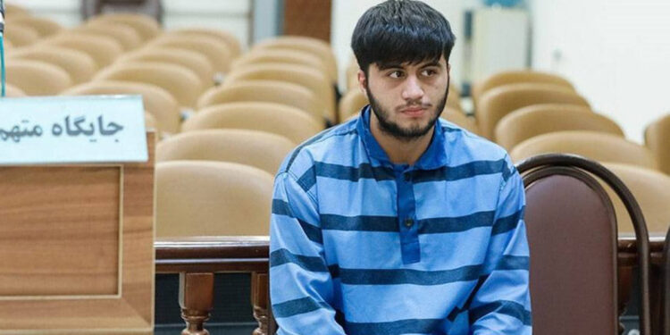 İran’da idama mahkum edilen Mahan Sadrat’ın infazı durduruldu