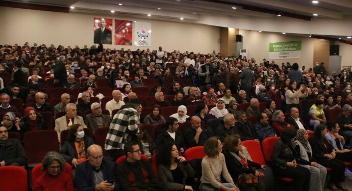 Emek ve Özgürlük İttifakı, İzmir’de halkla buluştu