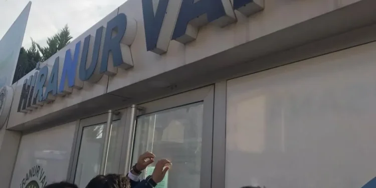 İBB Hiranur Vakfı’nın binasını mühürledi