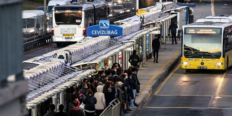 İstanbul’da toplu ulaşıma zam