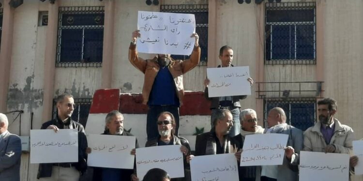 Suriye’de 2011 protestolarını hatırlatan görüntüler: Halk değişim istiyor