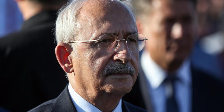 Kılıçdaroğlu’ndan TSK’ye eleştiri: Komuta kademesi haddini bilsin