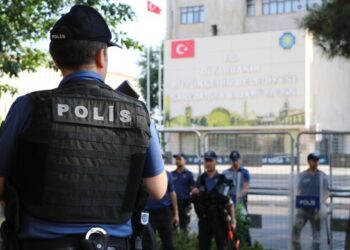 Kayyum ‘kadrosunu’ oluşturuyor: Son 10 günde usülsüz işe alımlar