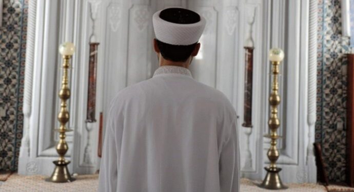 Çocuğu istimar eden imama ceza değil tayin vermişler!