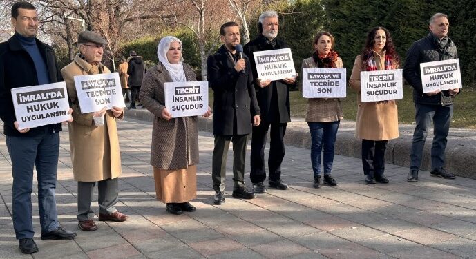 Tecrit nöbeti sürüyor: İktidarın barış korkusu nedir?