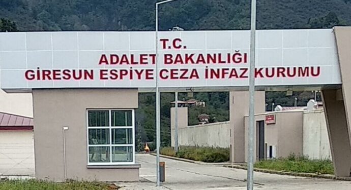 Cezaevi yönetimi özgürlük dileğini ‘sakıncalı’ gördü