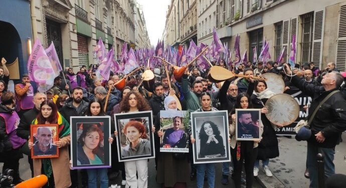 Paris’te katledilenler yarın memleketlerinde defnedilecek