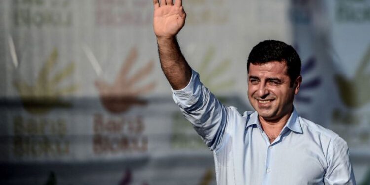 Demirtaş: Ortaya çıkacak ismin arkasındayım