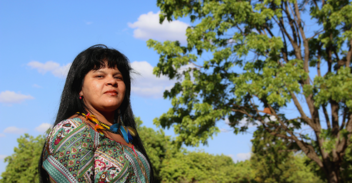 Brezilya’da Amazon kabilesi üyesi bakan oldu