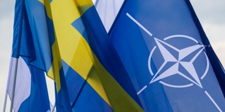 Türkiye-İsveç-Finlandiya görüşmeleri ertelendi