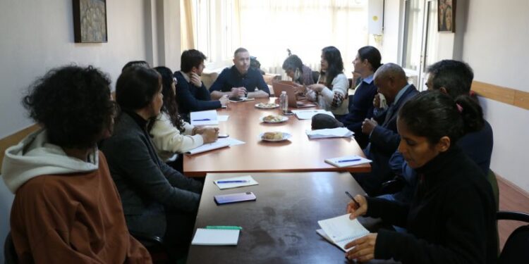 Uluslararası heyetin ziyaretleri sürüyor: İmralı tecridi konuşuldu