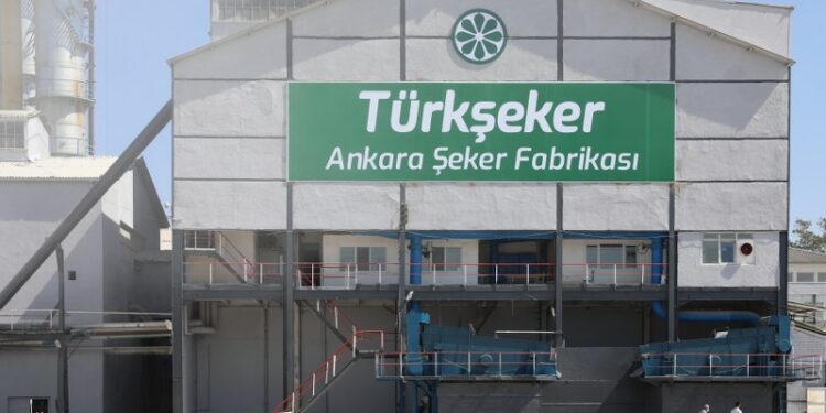 Özelleştirilen Türkşeker fabrikaları AKP’li şirkete sigortalandı