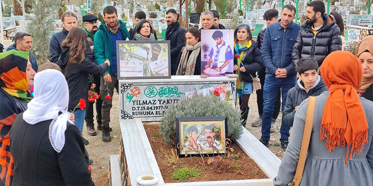 Apê Musa’nın küçük generali mezarı başında anıldı